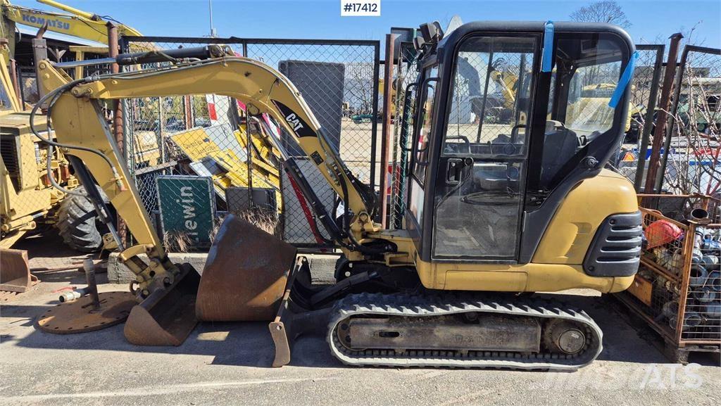 CAT 302.5 Mini pelle < 7t