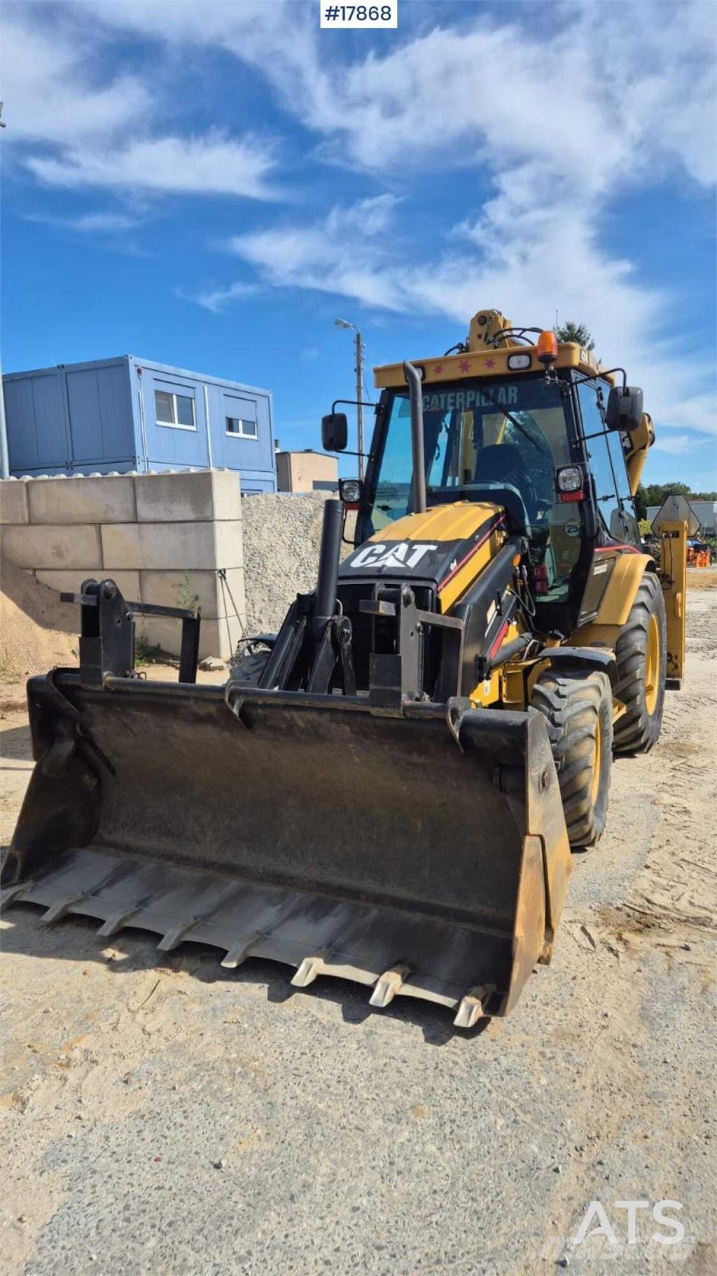 CAT 424D Tractopelle