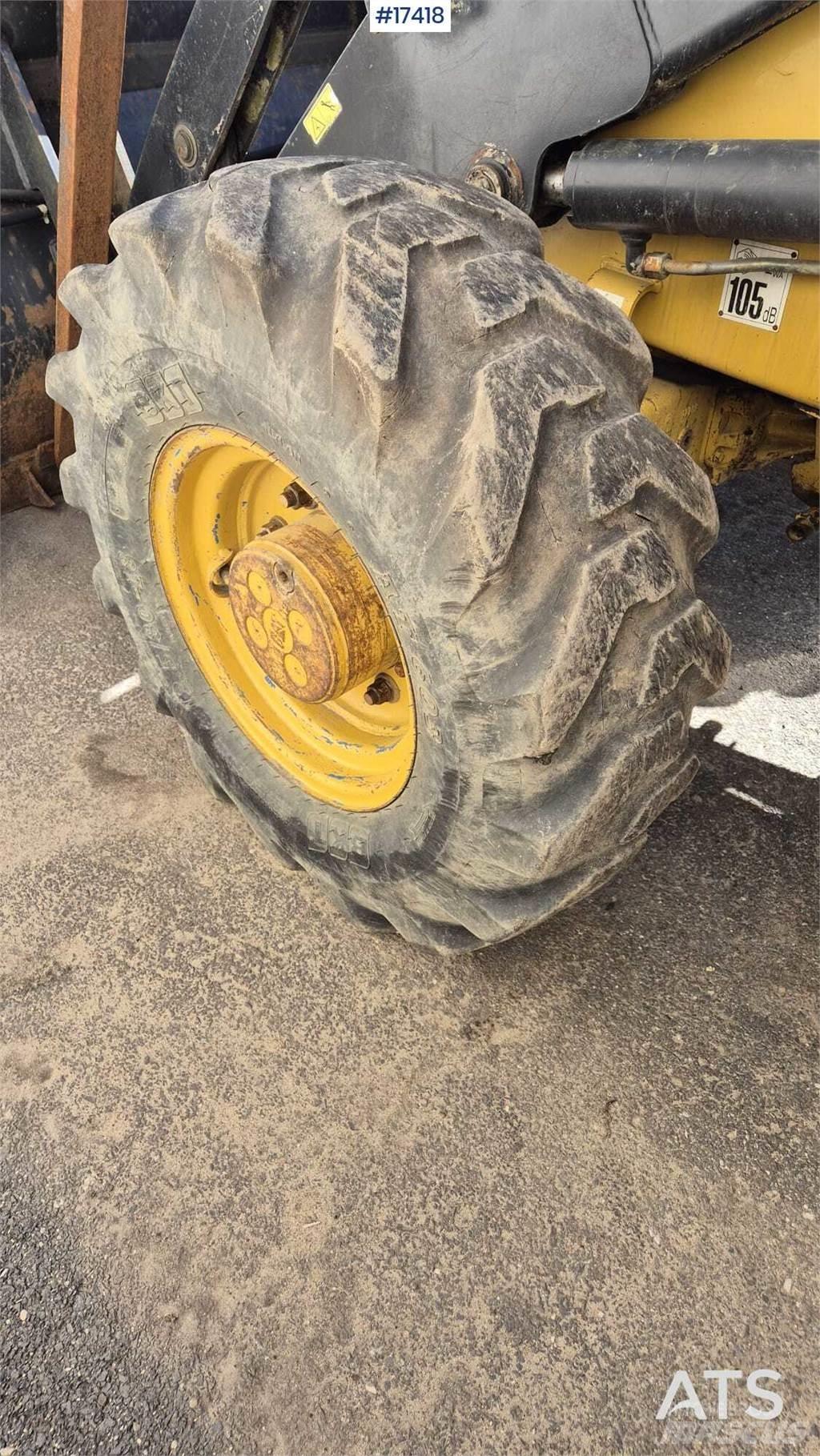 CAT 428D Tractopelle