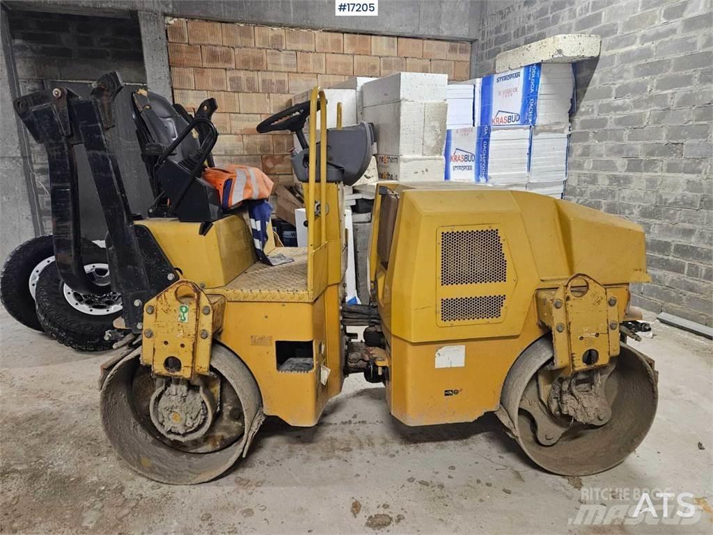 CAT CB24 Rouleaux tandem