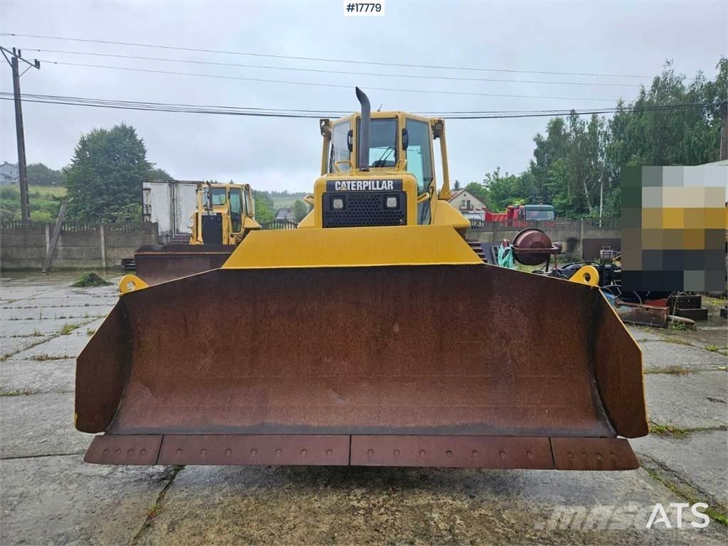 CAT D6NC Bouteurs sur chenilles