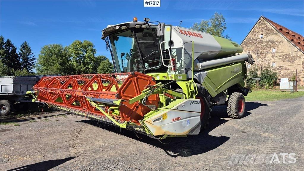CLAAS Tucano 440 Moissonneuse batteuse