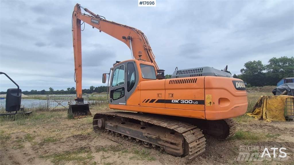 Doosan DX 300 LC Pelle sur chenilles