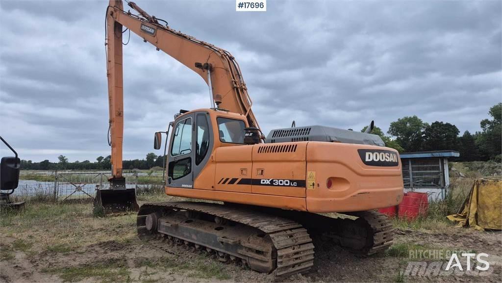 Doosan DX 300 LC Pelle sur chenilles