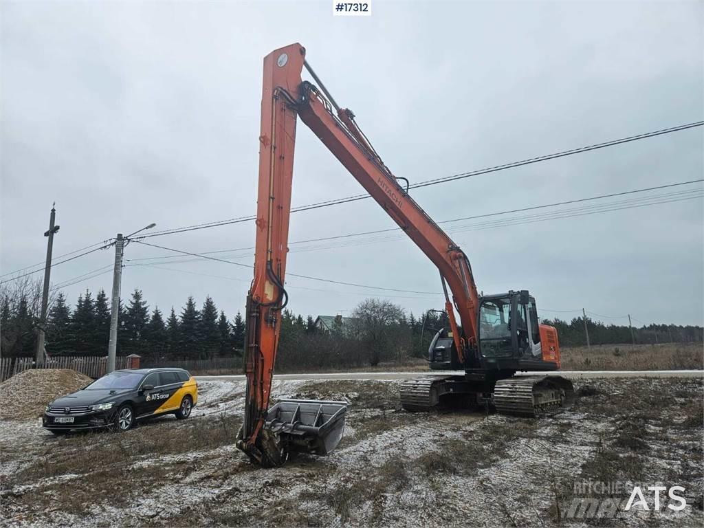 Hitachi ZX 225 US LC Pelle sur chenilles
