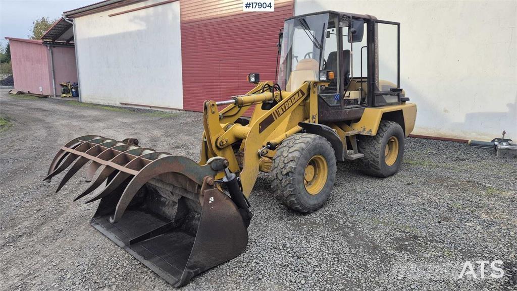 Hydrema WL 480 Chargeuse sur pneus