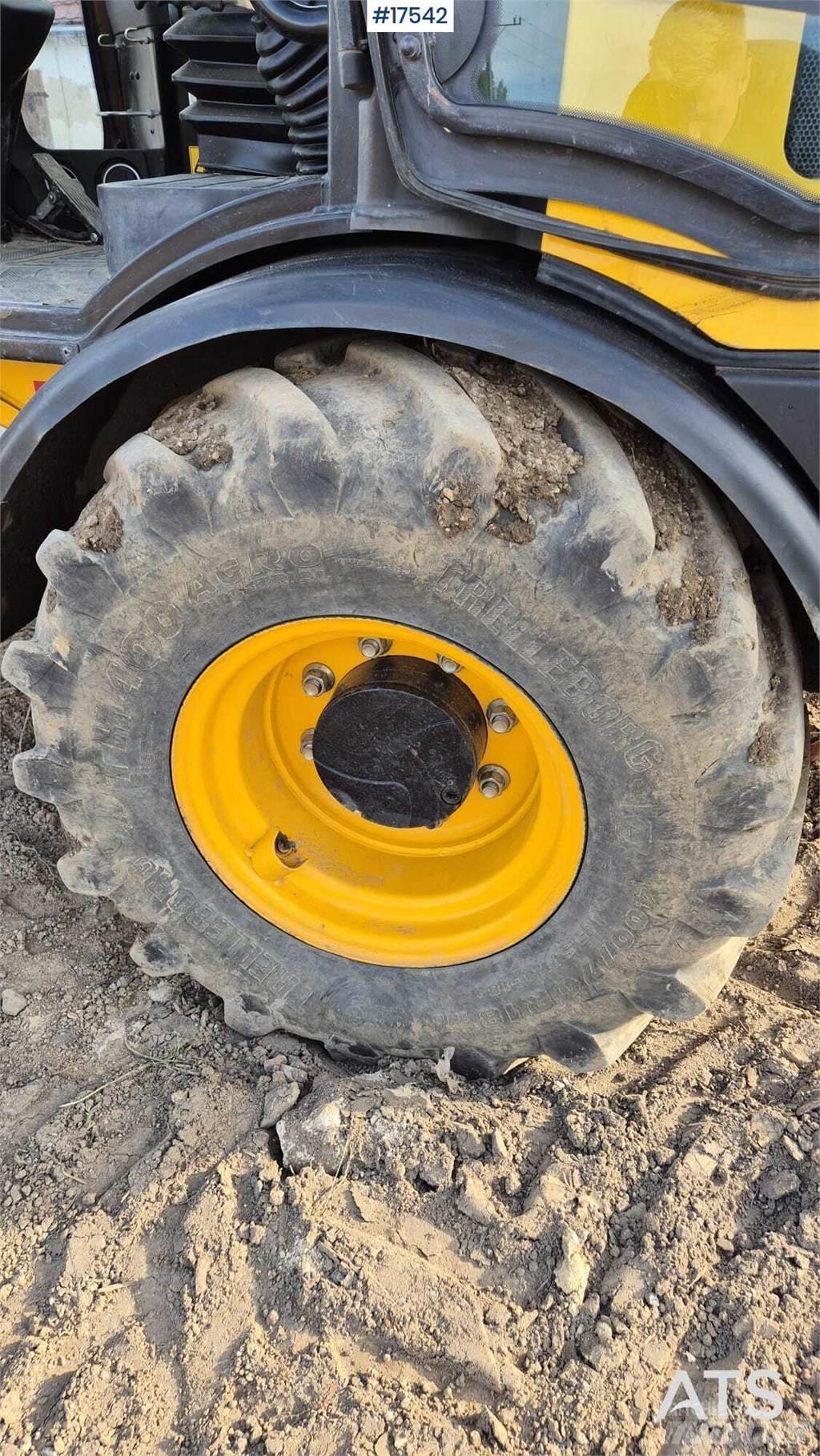 JCB 407 T4 Chargeuse sur pneus