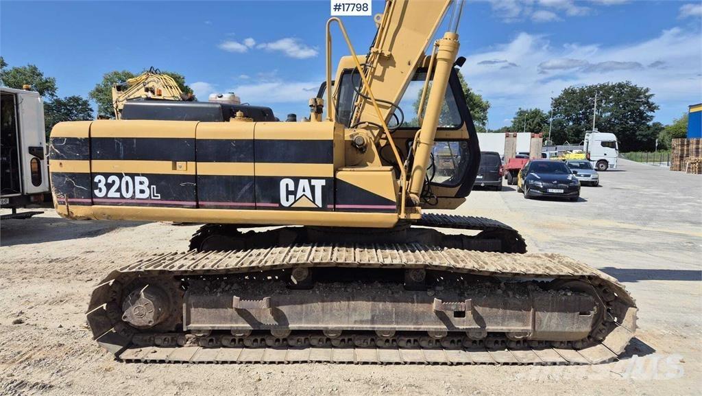 JCB JS 220 LONG Pelle sur chenilles