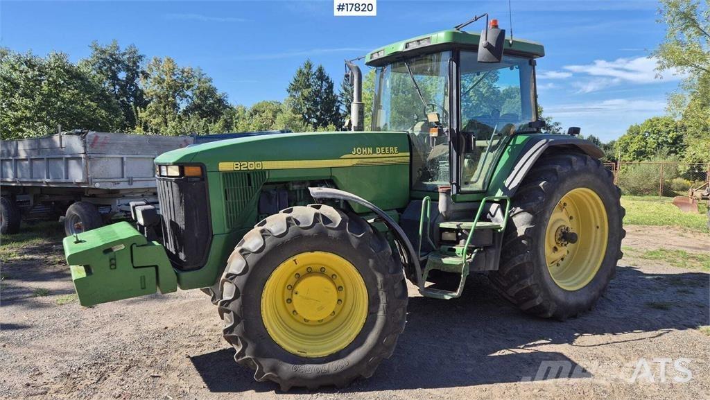 John Deere 8200 Tracteur