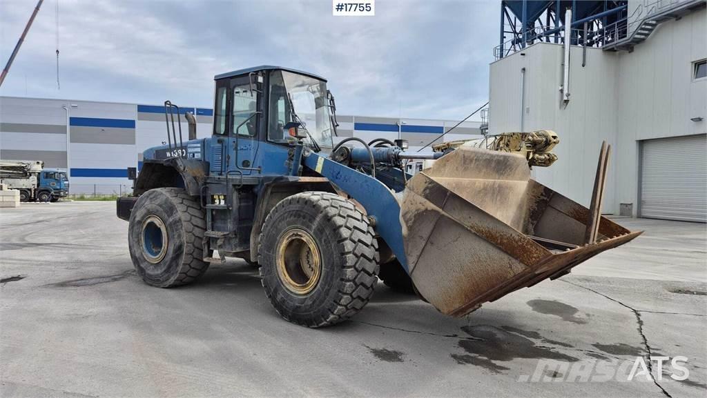 Komatsu WA380-5H Chargeuse sur pneus