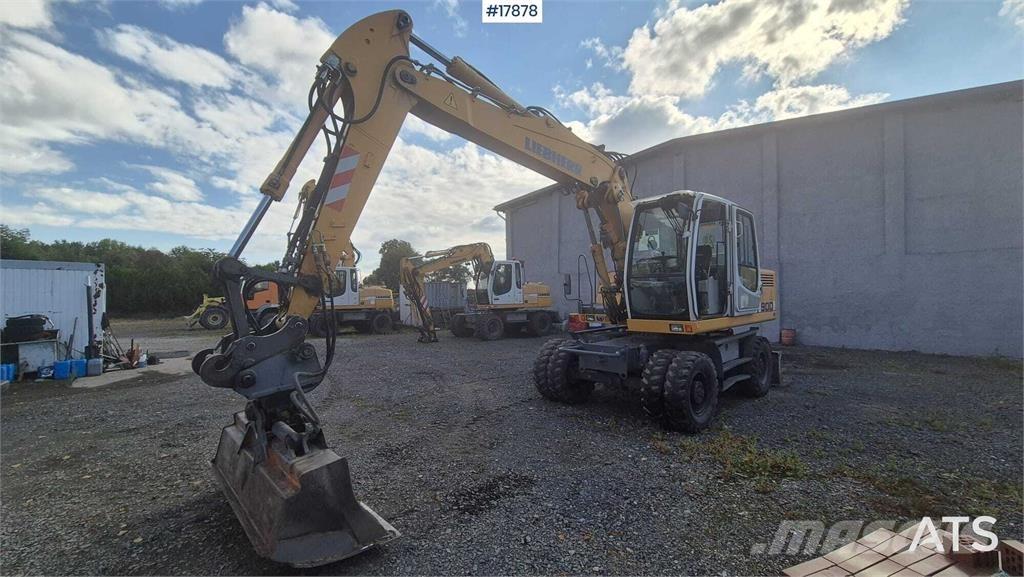 Liebherr A 900C Pelle sur pneus