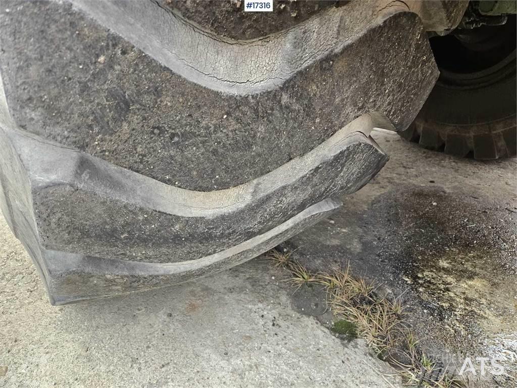 Liebherr L551 Chargeuse sur pneus