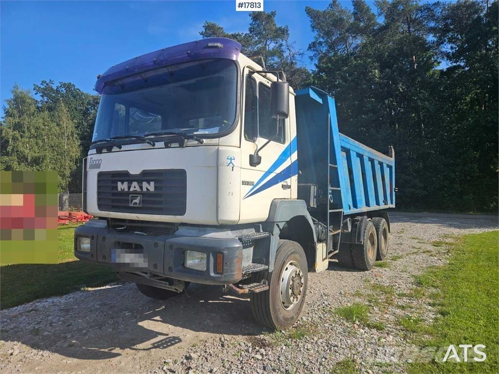 MAN 33.364 Camion benne