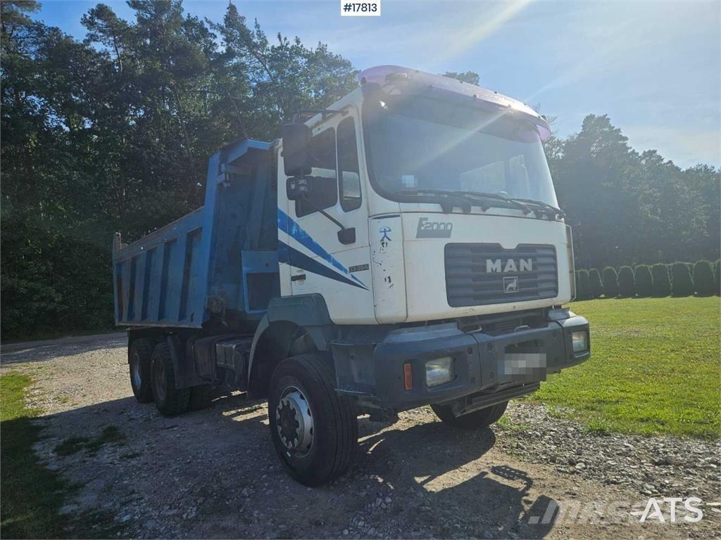 MAN 33.364 Camion benne