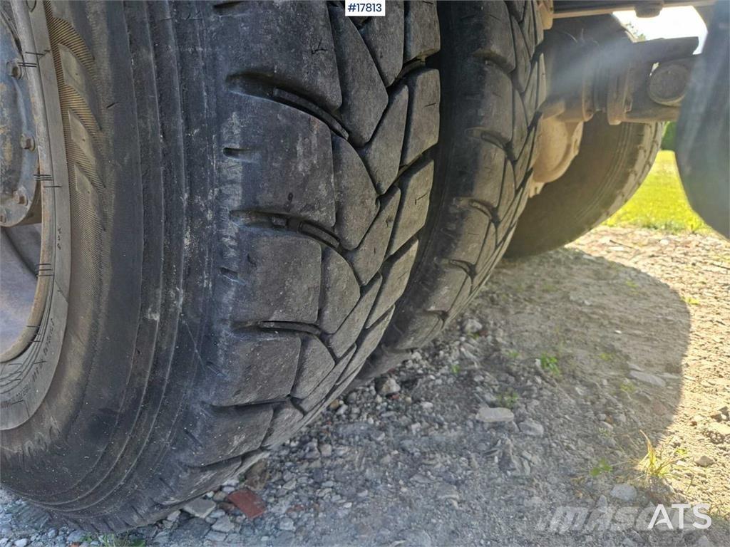 MAN 33.364 Camion benne