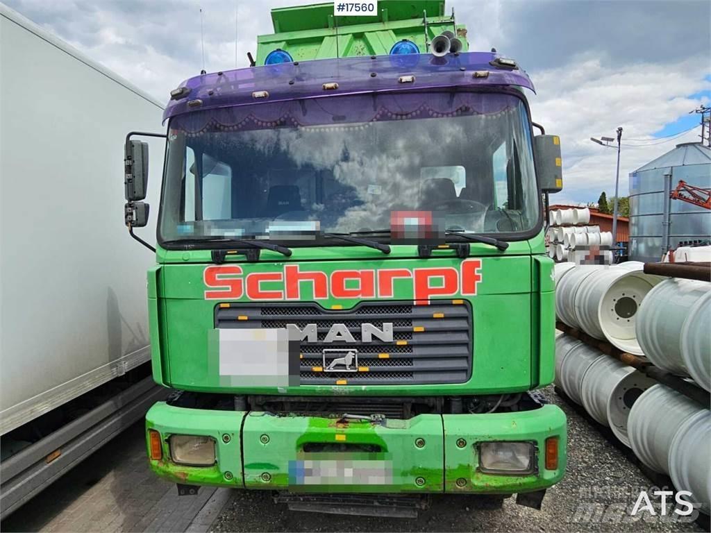 MAN F2000 Camion benne