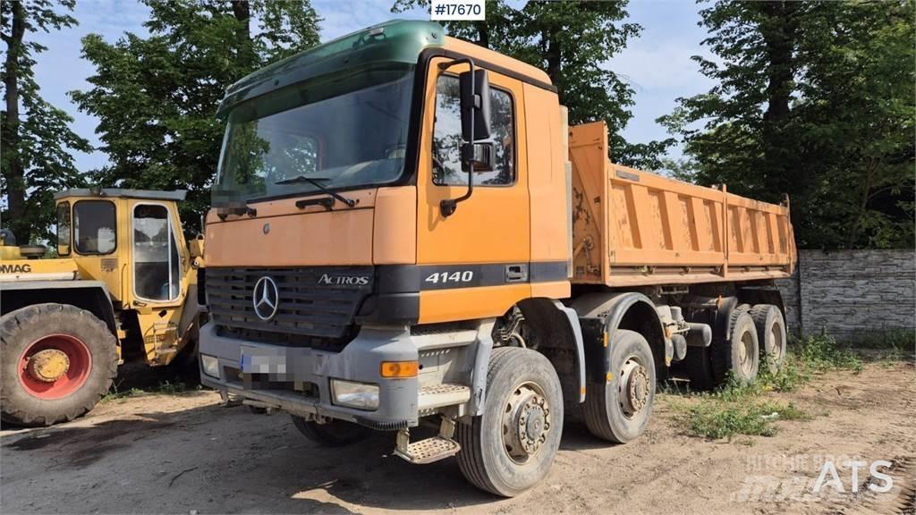Mercedes-Benz 4140 Camion benne