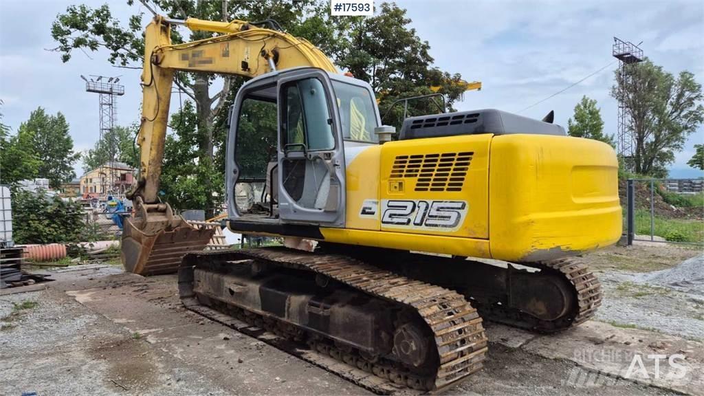 New Holland E215 Pelle sur chenilles