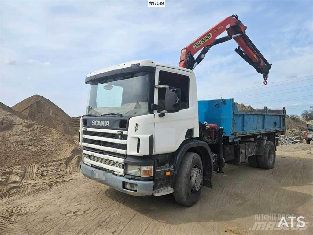 Scania 94G Camion plateau ridelle avec grue