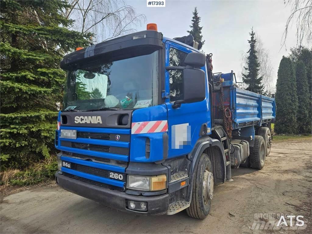 Scania 94G z HDS Camion plateau ridelle avec grue