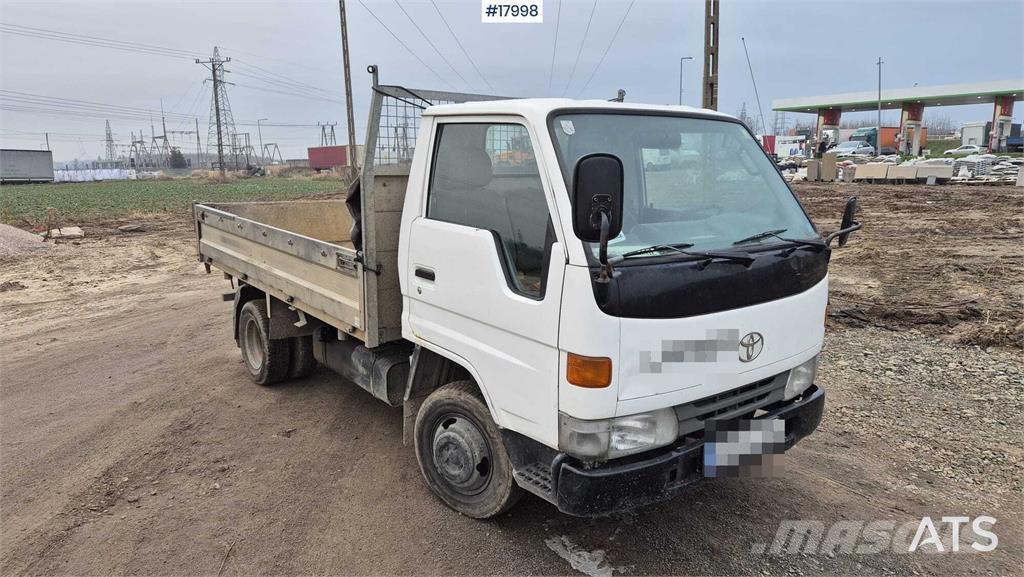 Toyota Dyna Camion benne