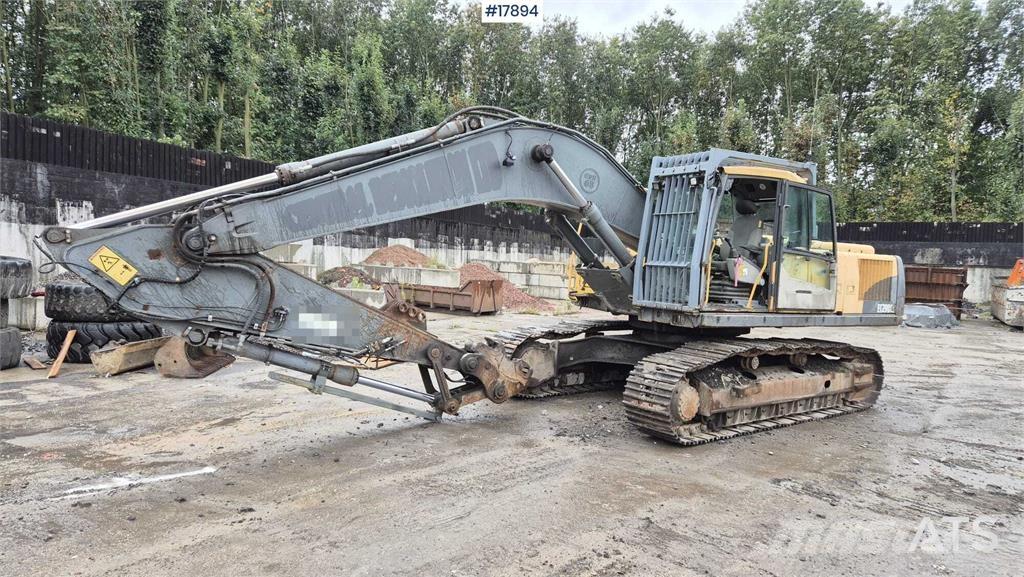Volvo EC 290 CL Pelle sur chenilles