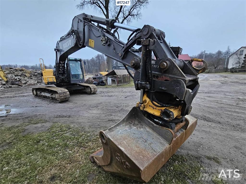 Volvo EC220DL Pelle sur chenilles