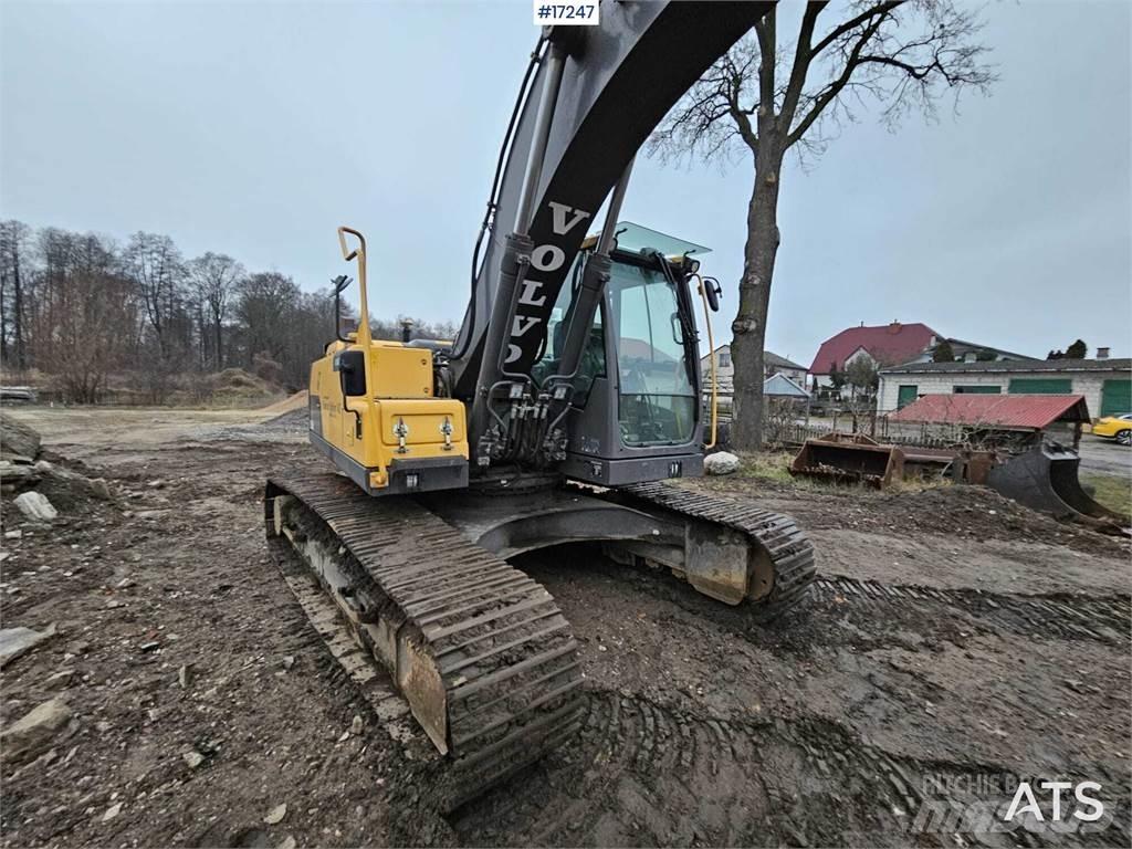 Volvo EC220DL Pelle sur chenilles