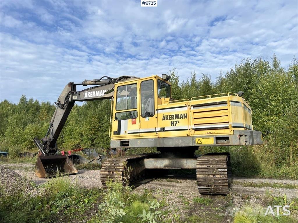 Åkerman H7C Pelle sur chenilles
