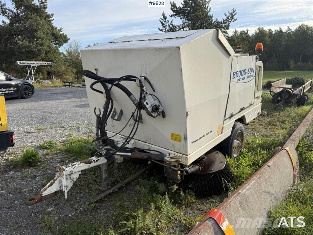 Brodd-Son Nordic Camion balayeur