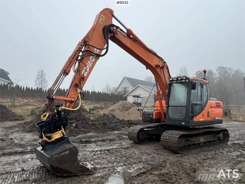 Doosan DX140LC Pelle sur chenilles