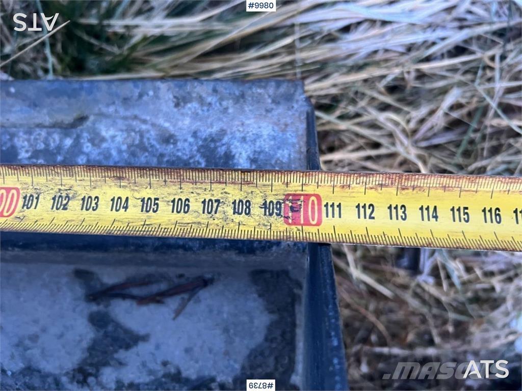 Fjärås 250-1100 Sableuse et saleuse