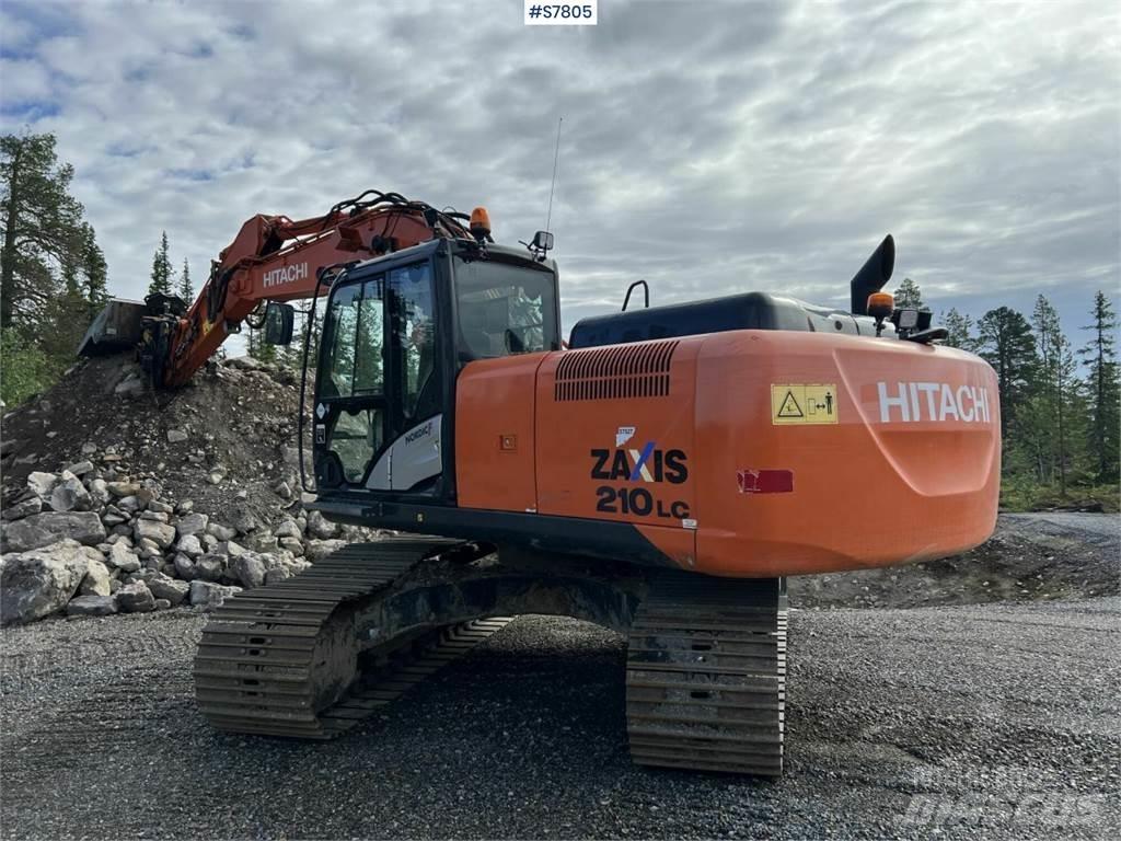 Hitachi ZX210LC-5B Pelle sur chenilles