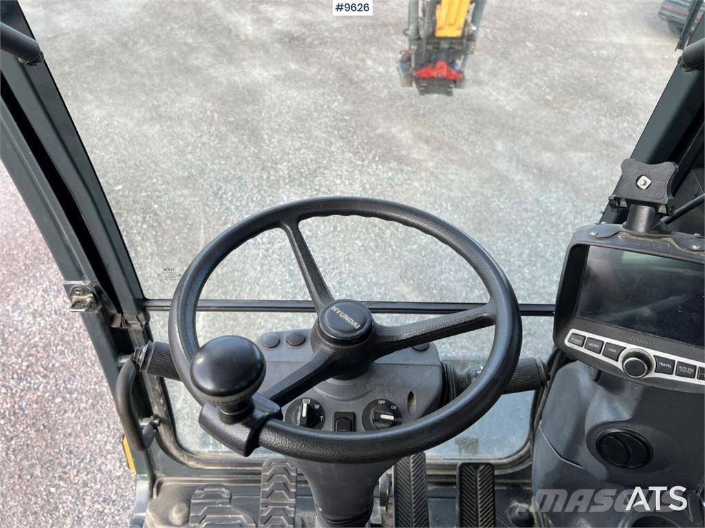 Hyundai 140W-9A Pelle sur pneus