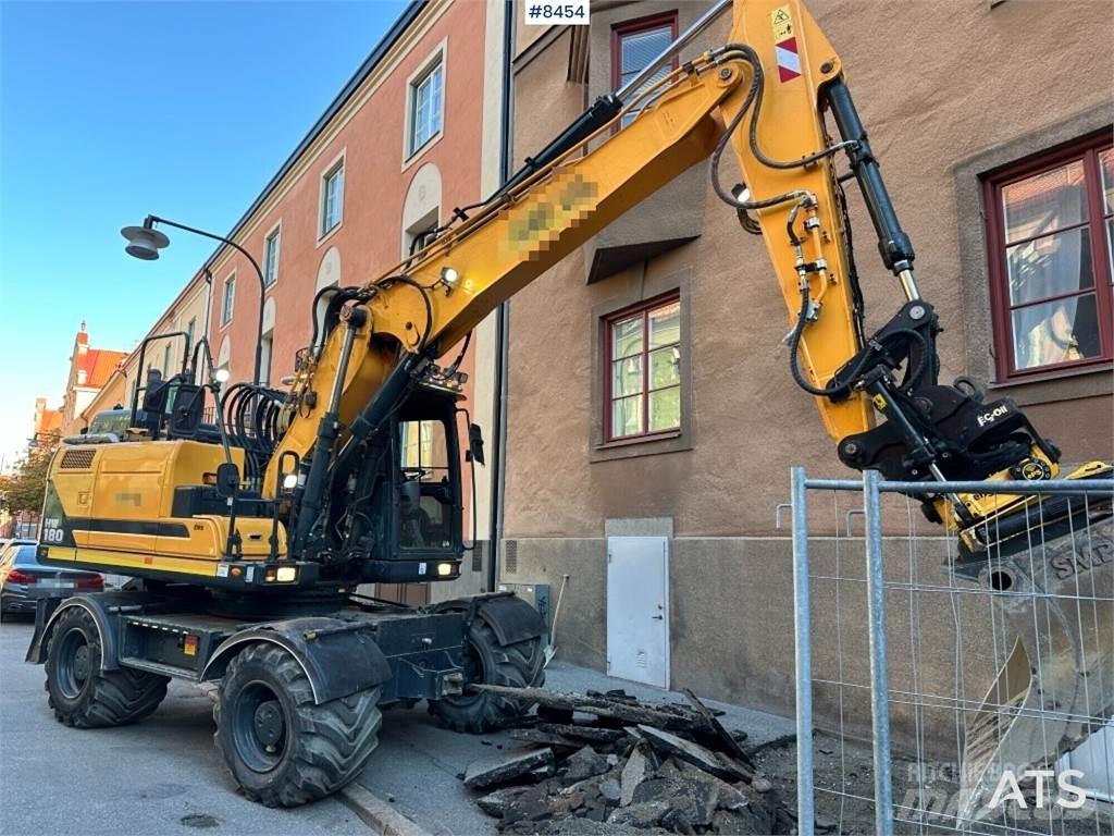 Hyundai HW180 Pelle sur pneus