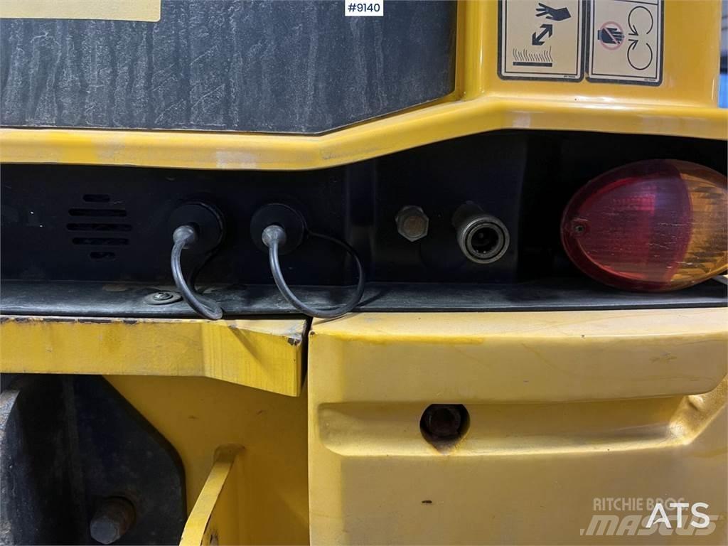 JCB 409 T4 Bouteurs sur roues