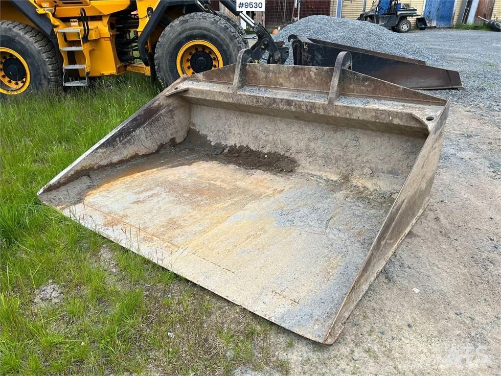 JCB 427 HT Chargeuse sur pneus