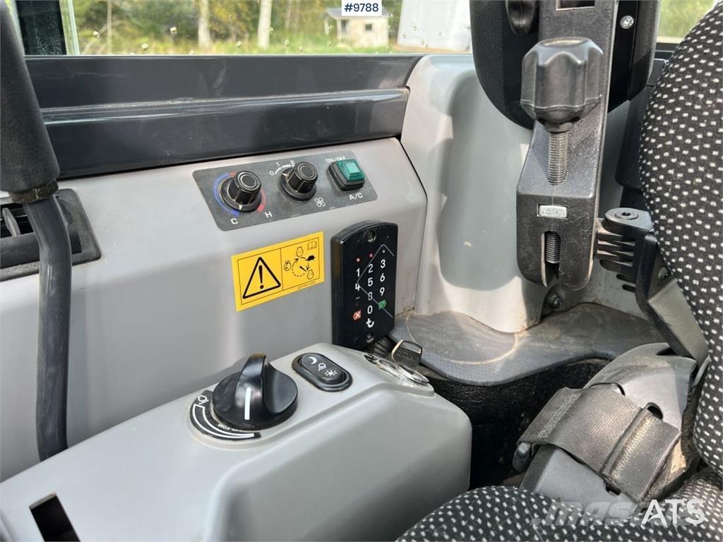 Komatsu PC55MR-5E0 Mini pelle < 7t