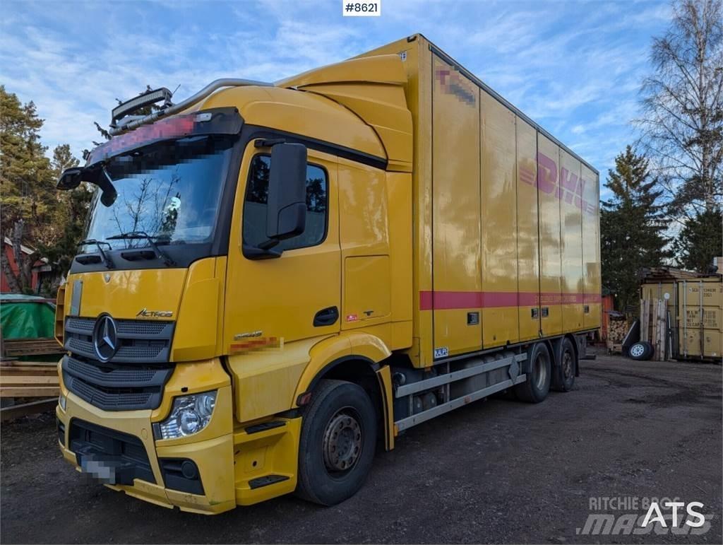 Mercedes-Benz 963-0-C Camion Fourgon