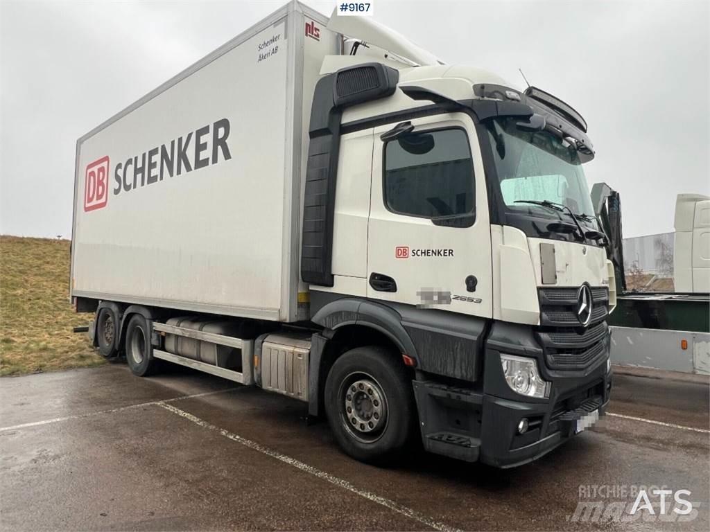 Mercedes-Benz Actros Camion Fourgon