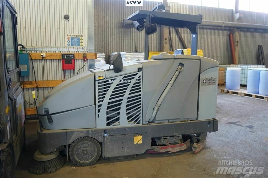 Nilfisk CR1200 Camion balayeur