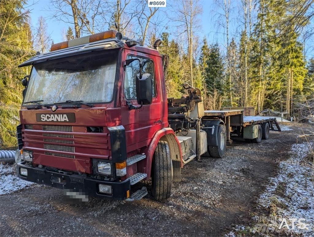 Scania P93 Camion plateau ridelle avec grue