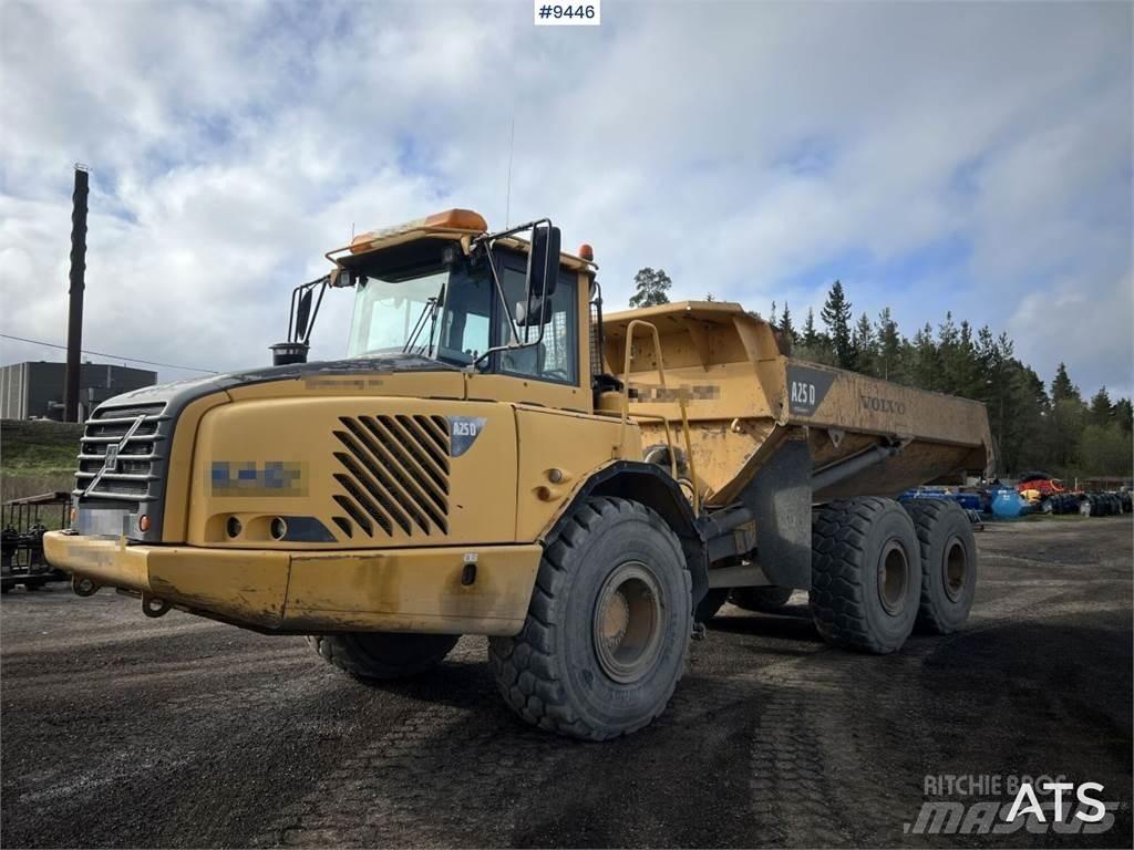 Volvo A25D Tombereau articulé
