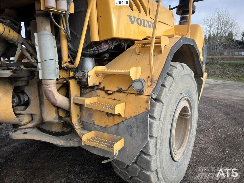 Volvo A25D Tombereau articulé