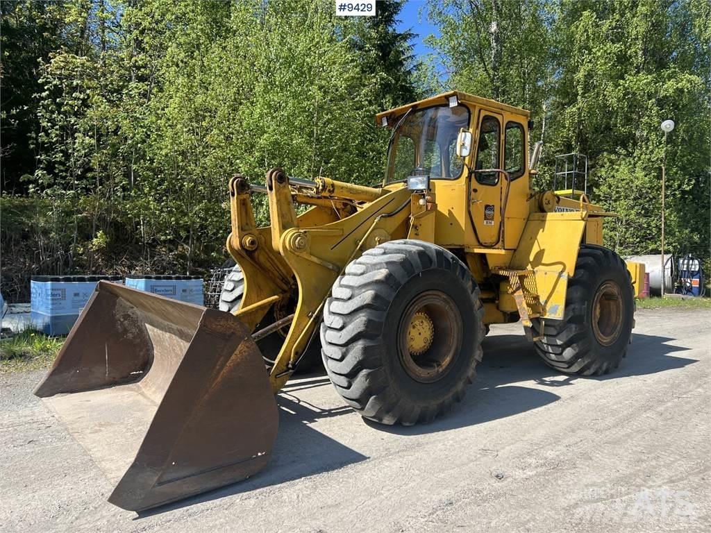 Volvo BM LM1240 Bouteurs sur roues
