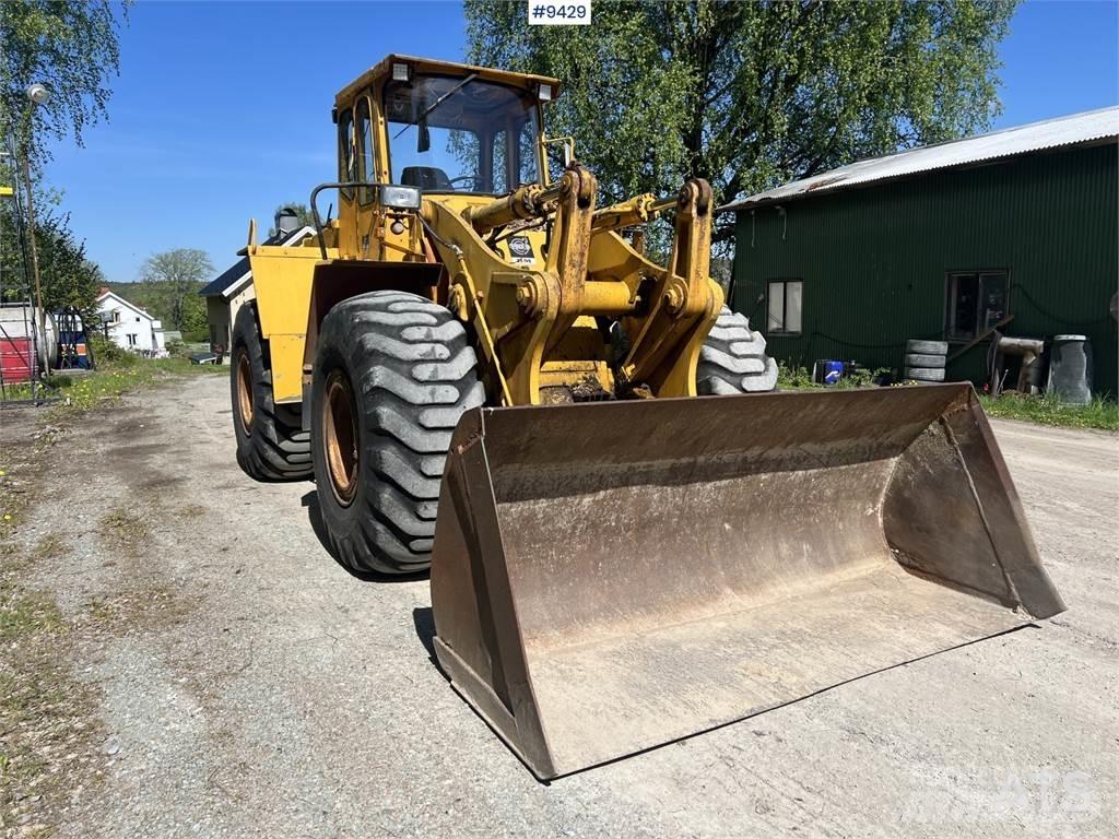 Volvo BM LM1240 Bouteurs sur roues