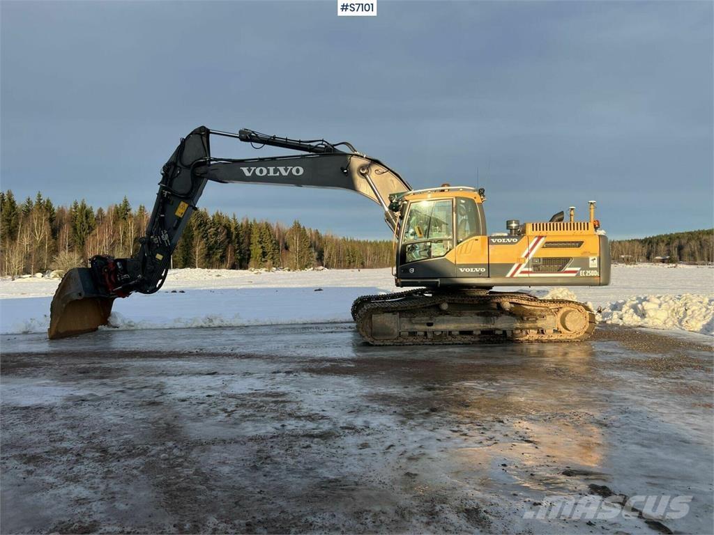 Volvo EC250DL Pelle sur chenilles