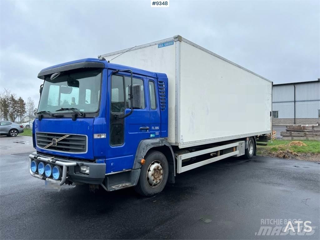 Volvo FL6 4X2 Camion Fourgon