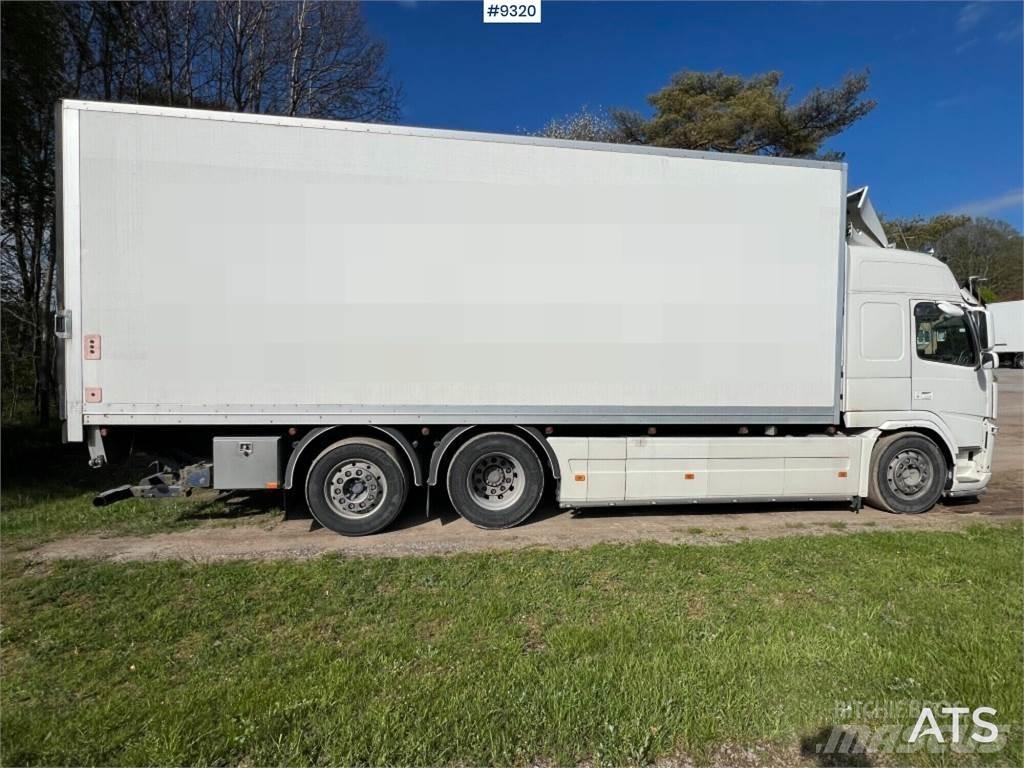 Volvo FM 6x2 Camion Fourgon