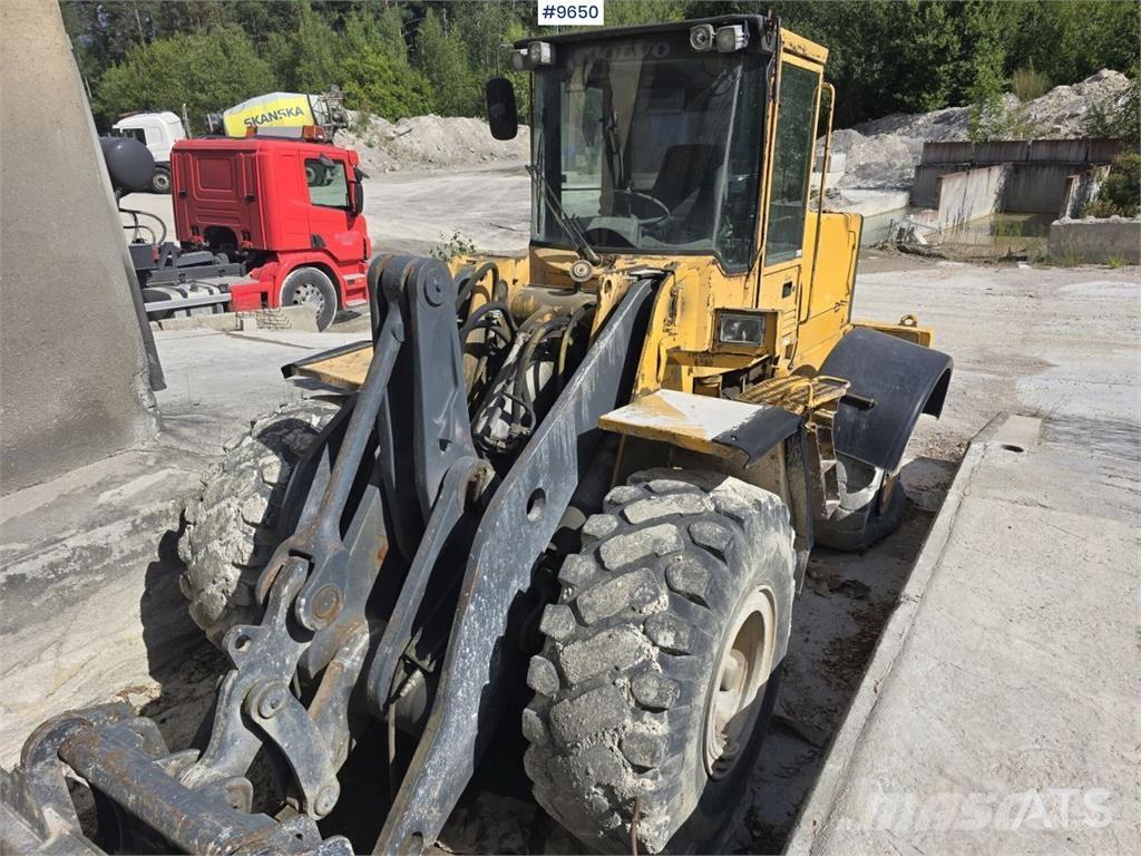 Volvo L120 Bouteurs sur roues